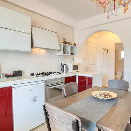 Frühstückspension Dahlia And 4*