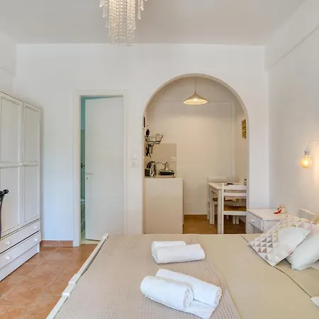 Dahlia And Bed & Breakfast 3*