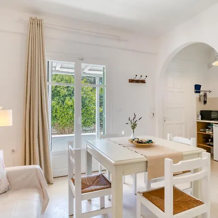 Dahlia And Frühstückspension Alikí