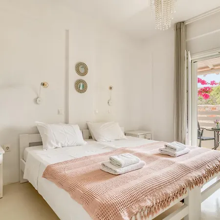 Dahlia And Bed & Breakfast Aliki (Paros)