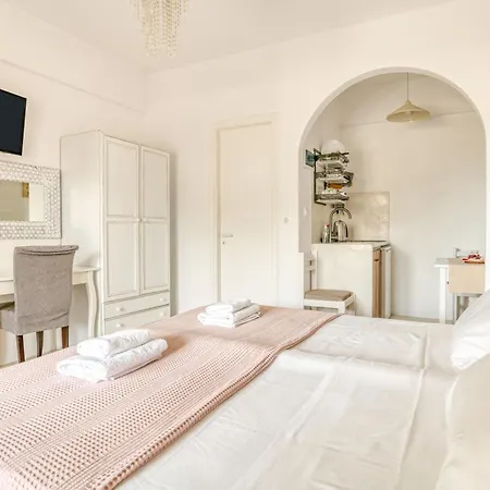 Bed & Breakfast Dahlia And Aliki (Paros)
