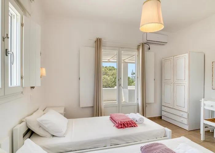 Bed & Breakfast Dahlia And 4*