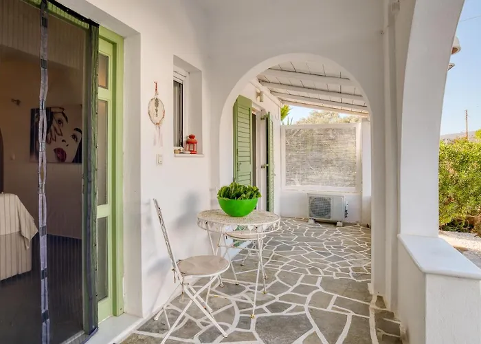 Dahlia And Bed & Breakfast 4*