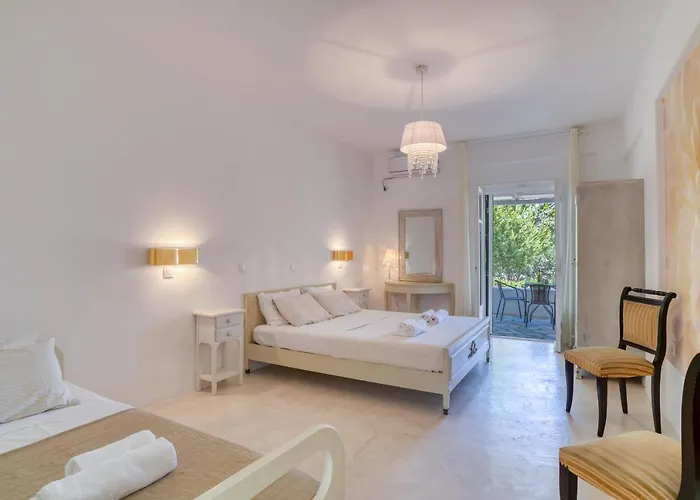 Bed & Breakfast Dahlia And 4*