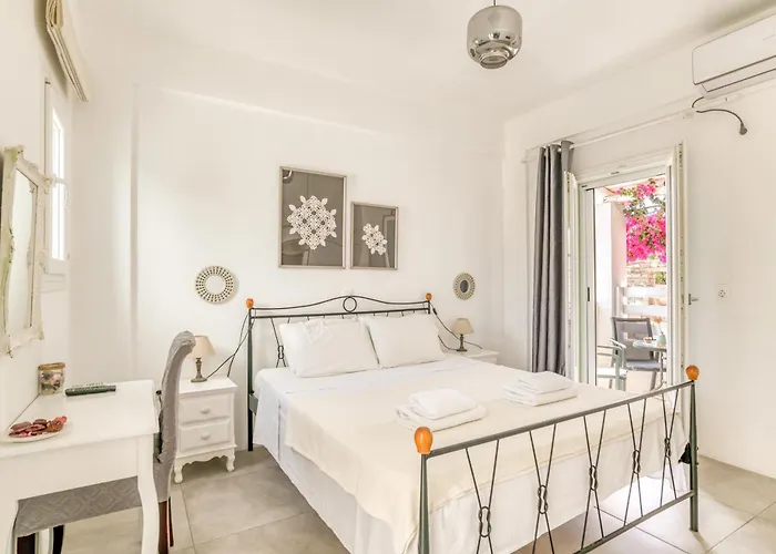 Bed & Breakfast Dahlia And Aliki (Paros)